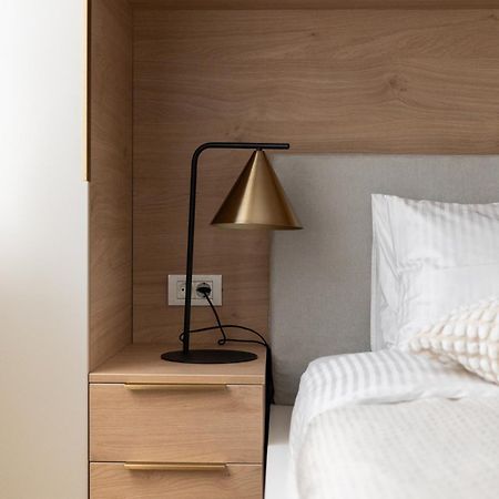 Studio 8 I One Bedroom Apartment I Airport I Therme Otopeni Esterno foto