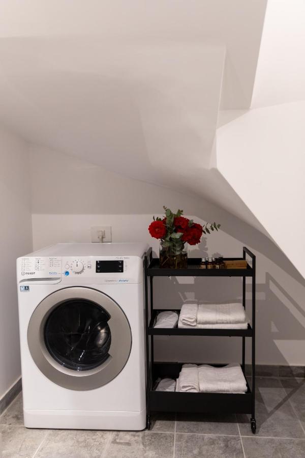 Studio 8 I One Bedroom Apartment I Airport I Therme Otopeni Esterno foto