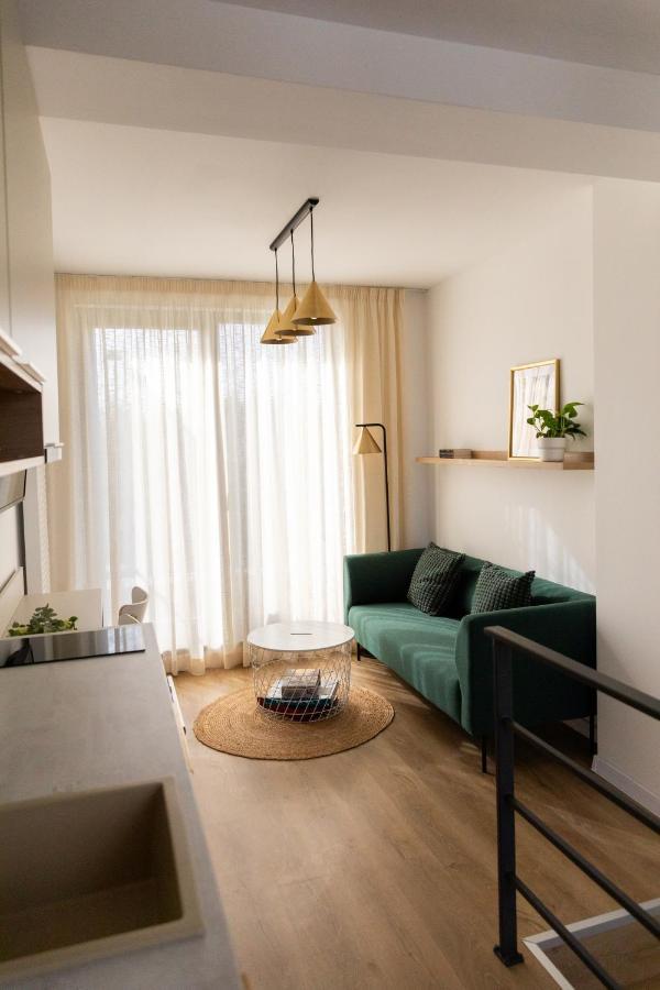 Studio 8 I One Bedroom Apartment I Airport I Therme Otopeni Esterno foto