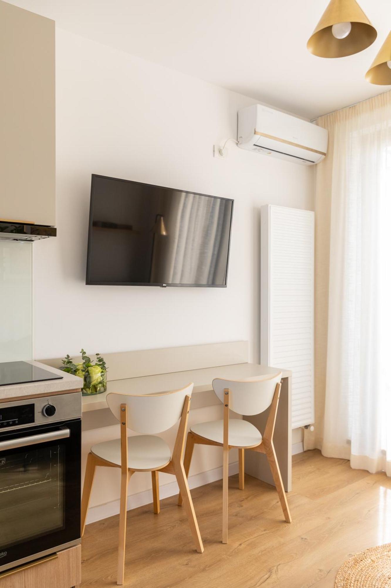 Studio 8 I One Bedroom Apartment I Airport I Therme Otopeni Esterno foto